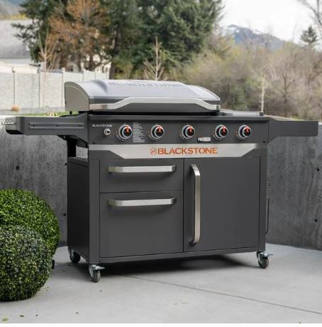 Blackstone ProSeries 5 Burner 28" Propane Griddle with Range Top